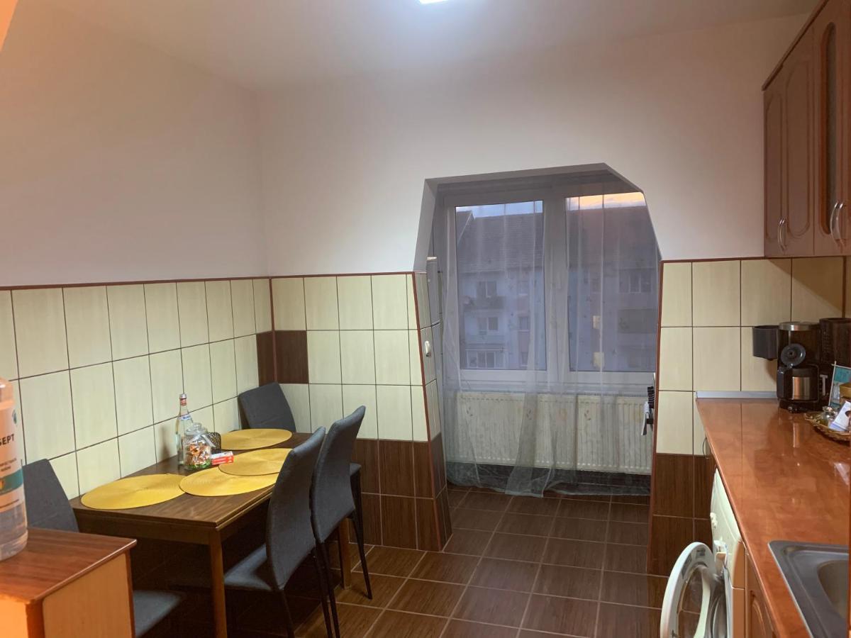 Cazare Medias, Apartament Modern Εξωτερικό φωτογραφία